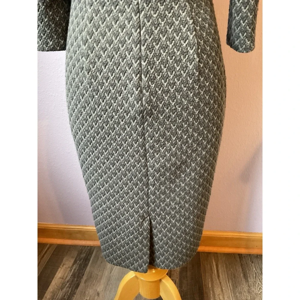 Banana Republic Textured‎ Knit Dress Womens Gray V Stitch Career Size 4